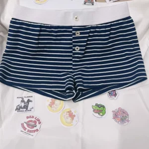 Soft Button Shorts - Vintage Summer